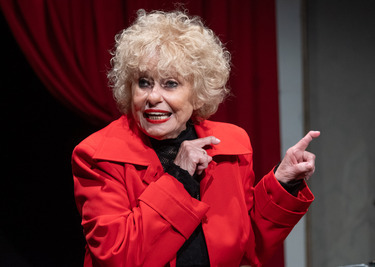 Krémes keringő Krémes keringő